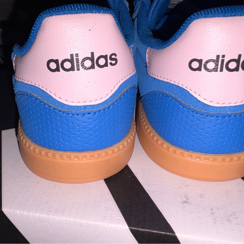 Adidas Breaknet Sleek NIB Blue & Pink Athletic Sneakers with Gum Sole 6.5 Women - Picture 10 of 15